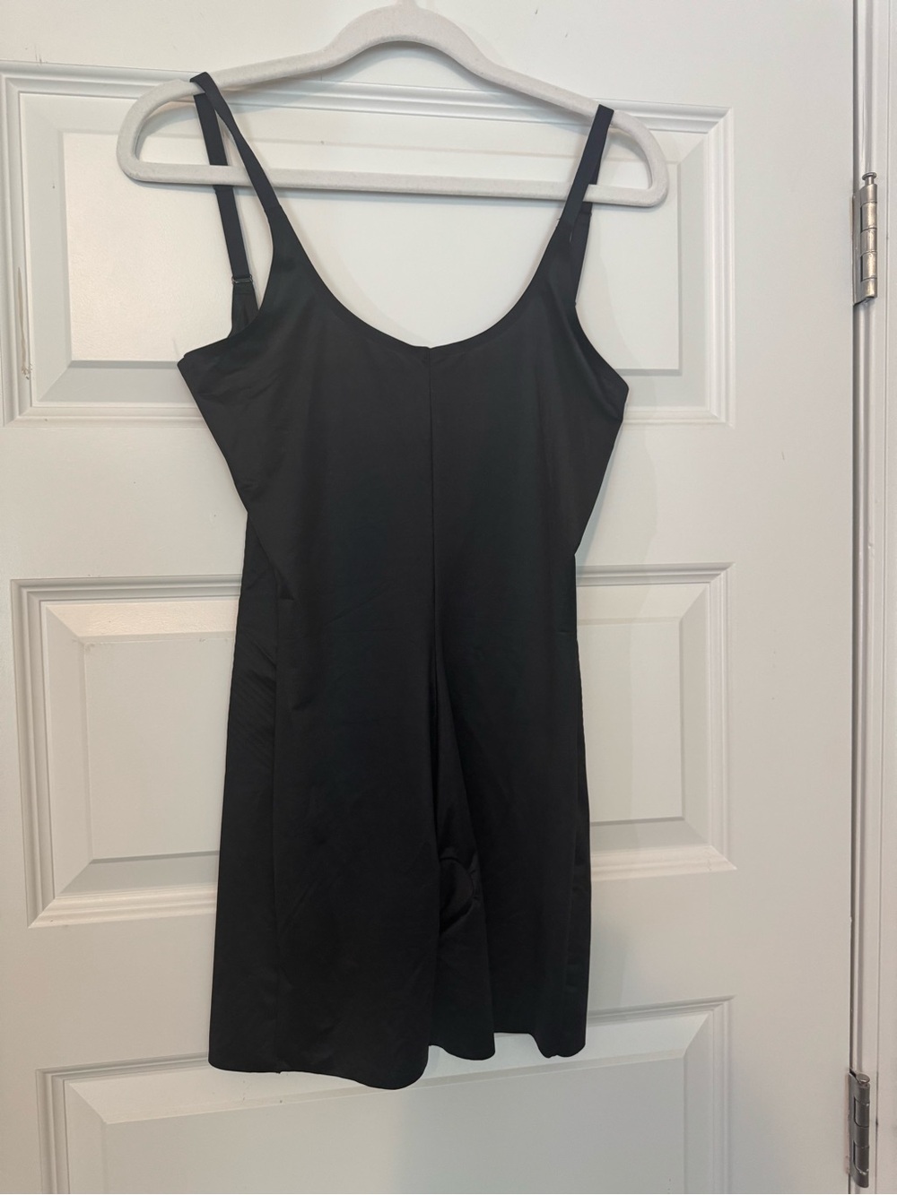 Spanx Very Black Invisible Shaping Open Bust Mid Thigh Bodysuit Size Medium - Picture 7 of 9